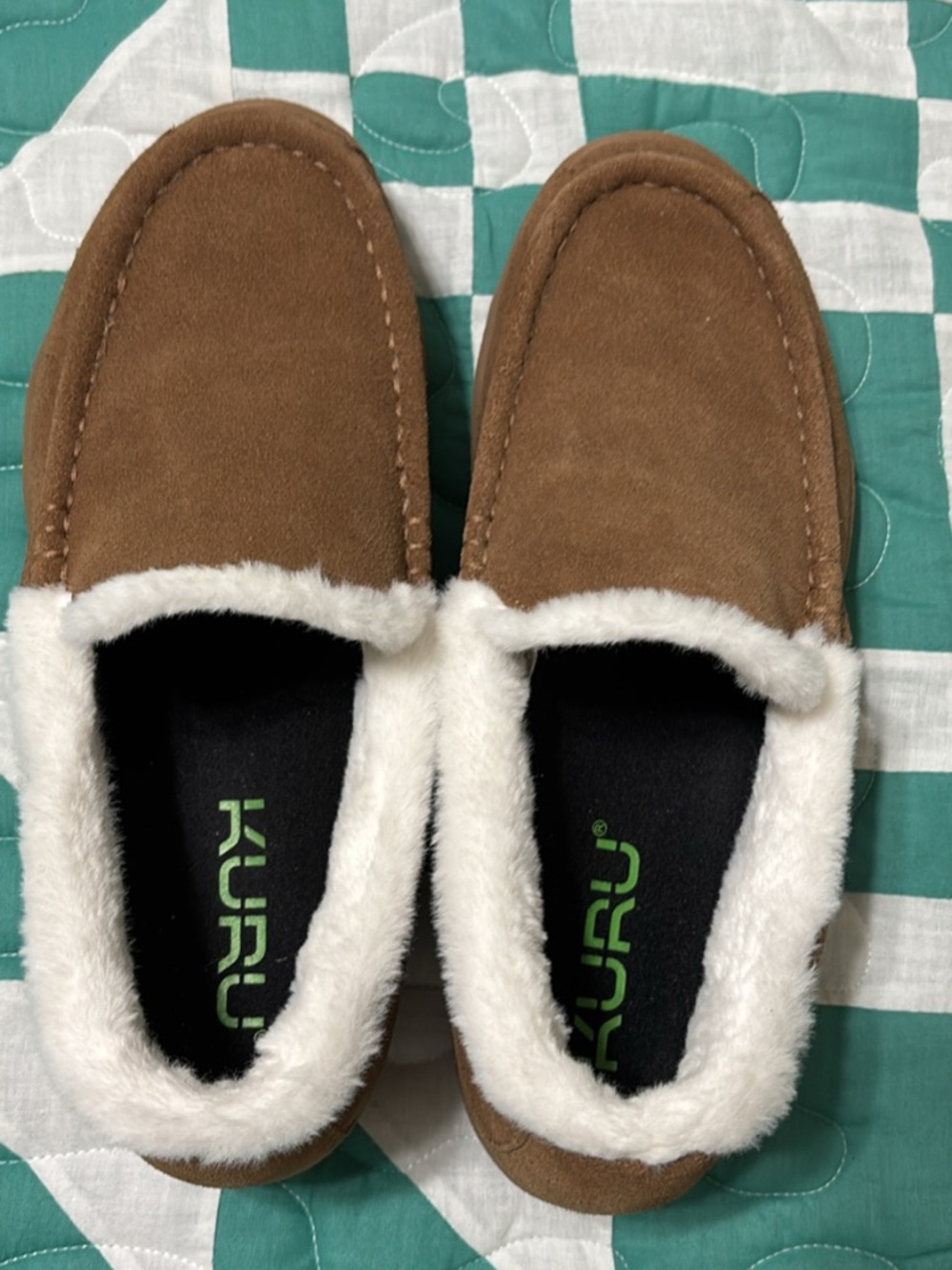 Kuru slippers
